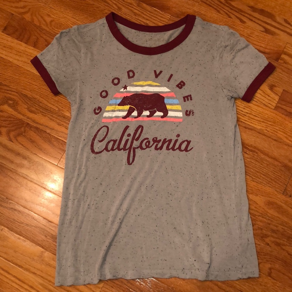 Good vibes California tee